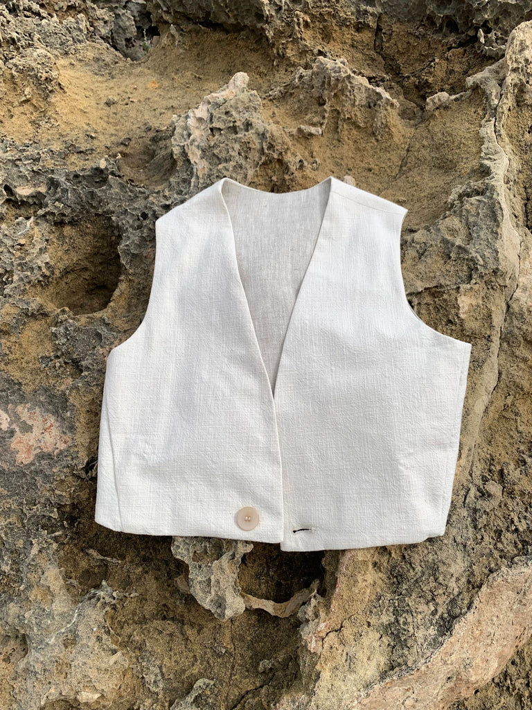 Magata  SS24 organic cotton unisex vest